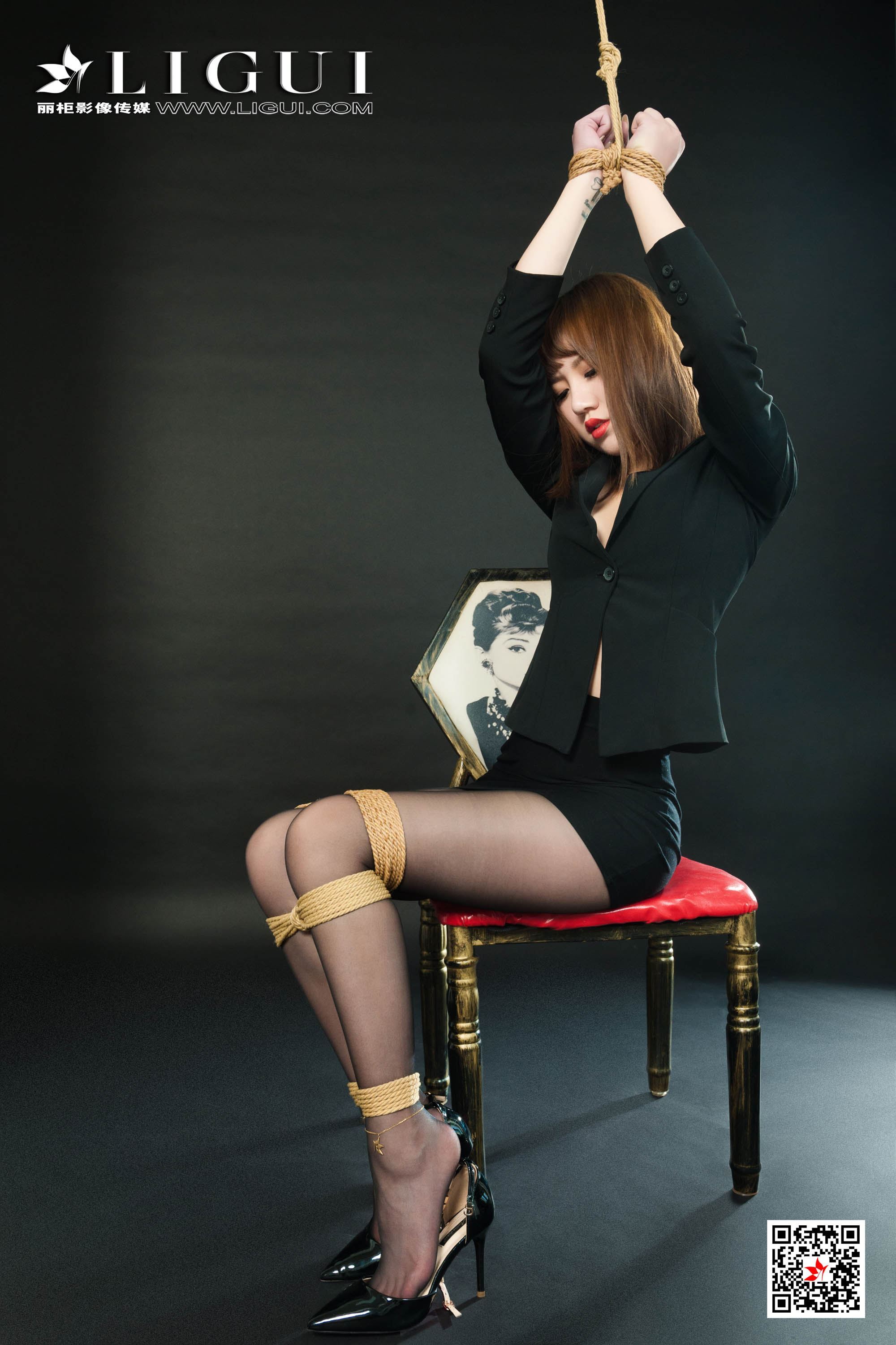 Ligui丽柜  2020.11.27《惩戒秘书》多多